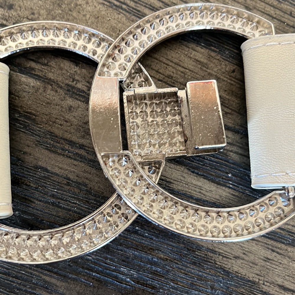 Pearl/white Rhinestone belt - Picture 5 of 7